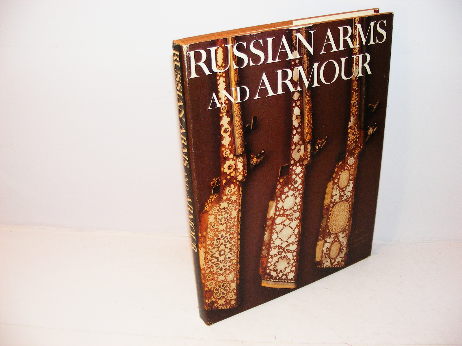RUSSIAN ARMS AND ARMOUR